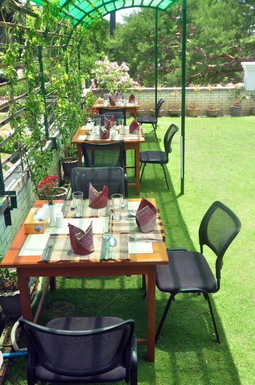 Golden Rose Guest House Old Bagan Luaran gambar