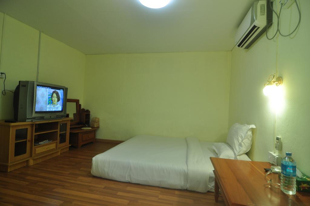 Golden Rose Guest House Old Bagan Luaran gambar