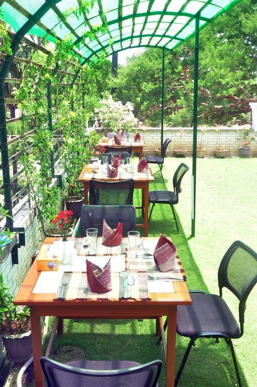 Golden Rose Guest House Old Bagan Luaran gambar