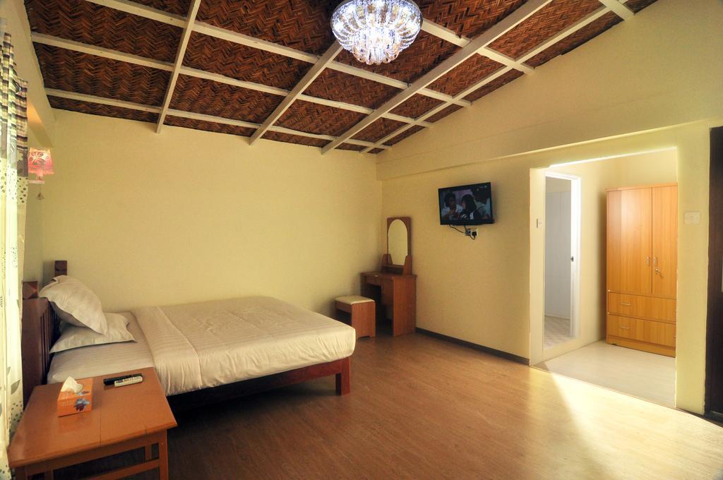 Golden Rose Guest House Old Bagan Luaran gambar